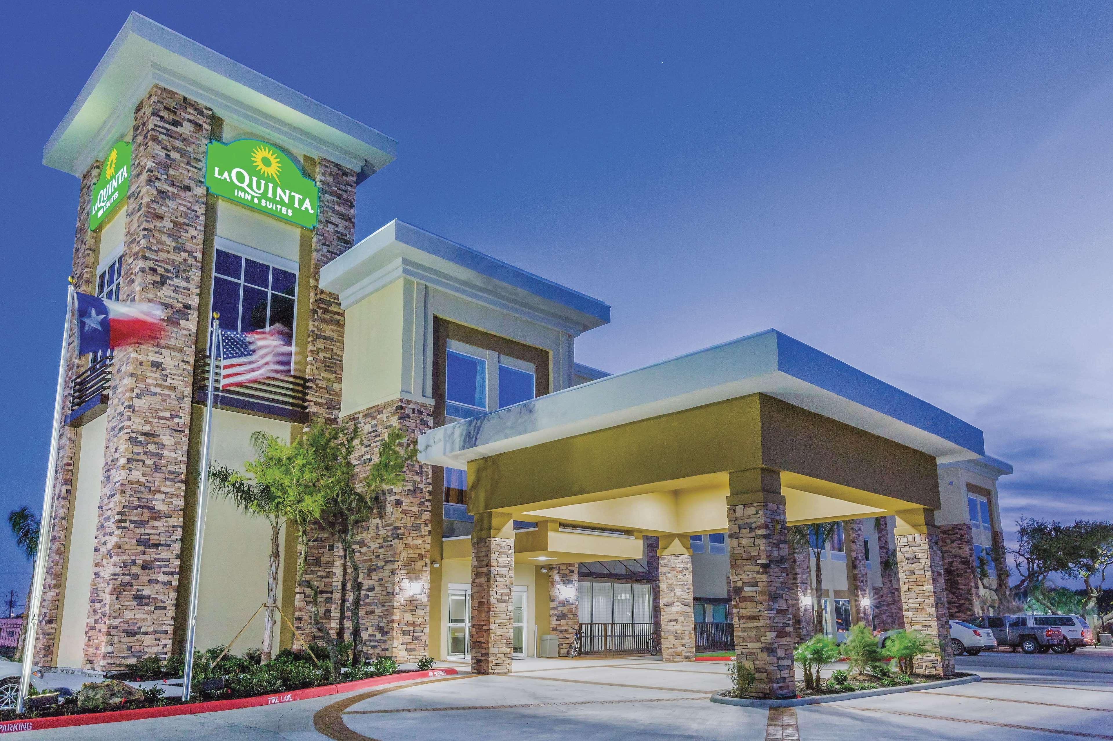 La Quinta By Wyndham Rockport - Fulton Hotel Exterior photo